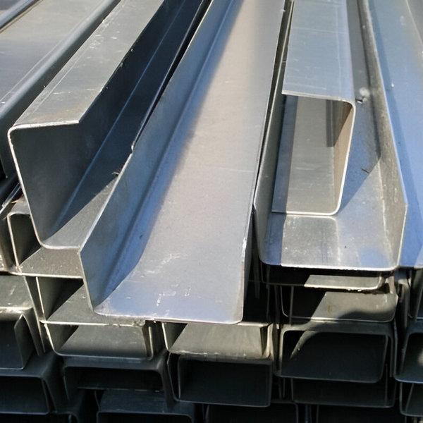 Швеллер гнутый