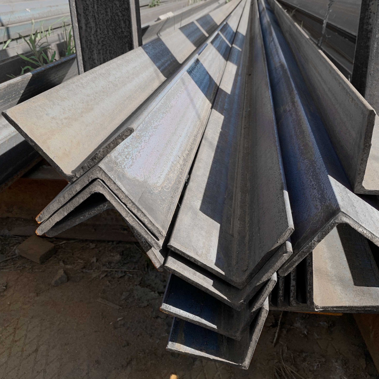 Угол 160х160х12 ГОСТ 8509-93 ГОСТ 6713-2021 ст14ХГНДЦ  ОборонСпецСплав